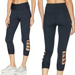 NWT Prana Itzel highland green navy space dye lattice cropped capri leggings